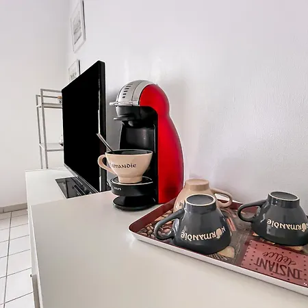 Calme & Lumineux Avec Parking, Proche Apartment *